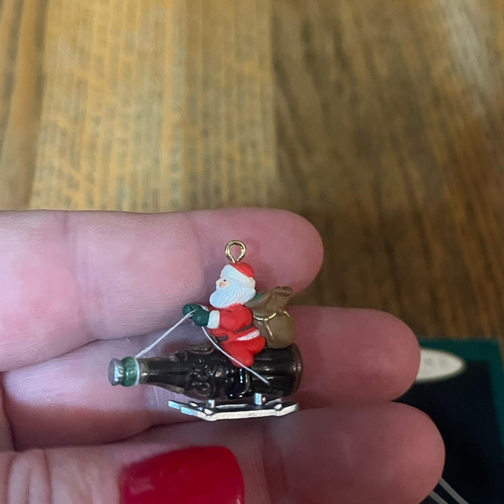 Hallmark Santa riding Coca Cola Sleigh Miniature Ornament- Keepsake - Picture 3 of 5